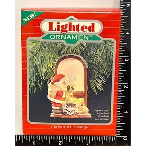 1988 HALLMARK KEEPSAKE ORNAMENT QLX717-1 CHRISTMAS IS MAGIC SANTA SHADOW LIGHTED